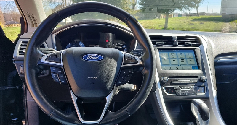 Ford Mondeo cena 52900 przebieg: 140000, rok produkcji 2016 z Twardogóra małe 497